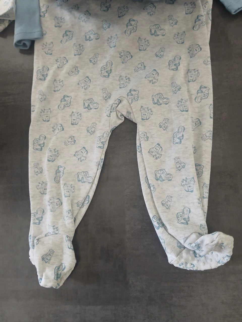 lot 2 pijamas com pés antiderrapantes em algodão para menino carros disney baby 74 cm 12 meses – photo 2
